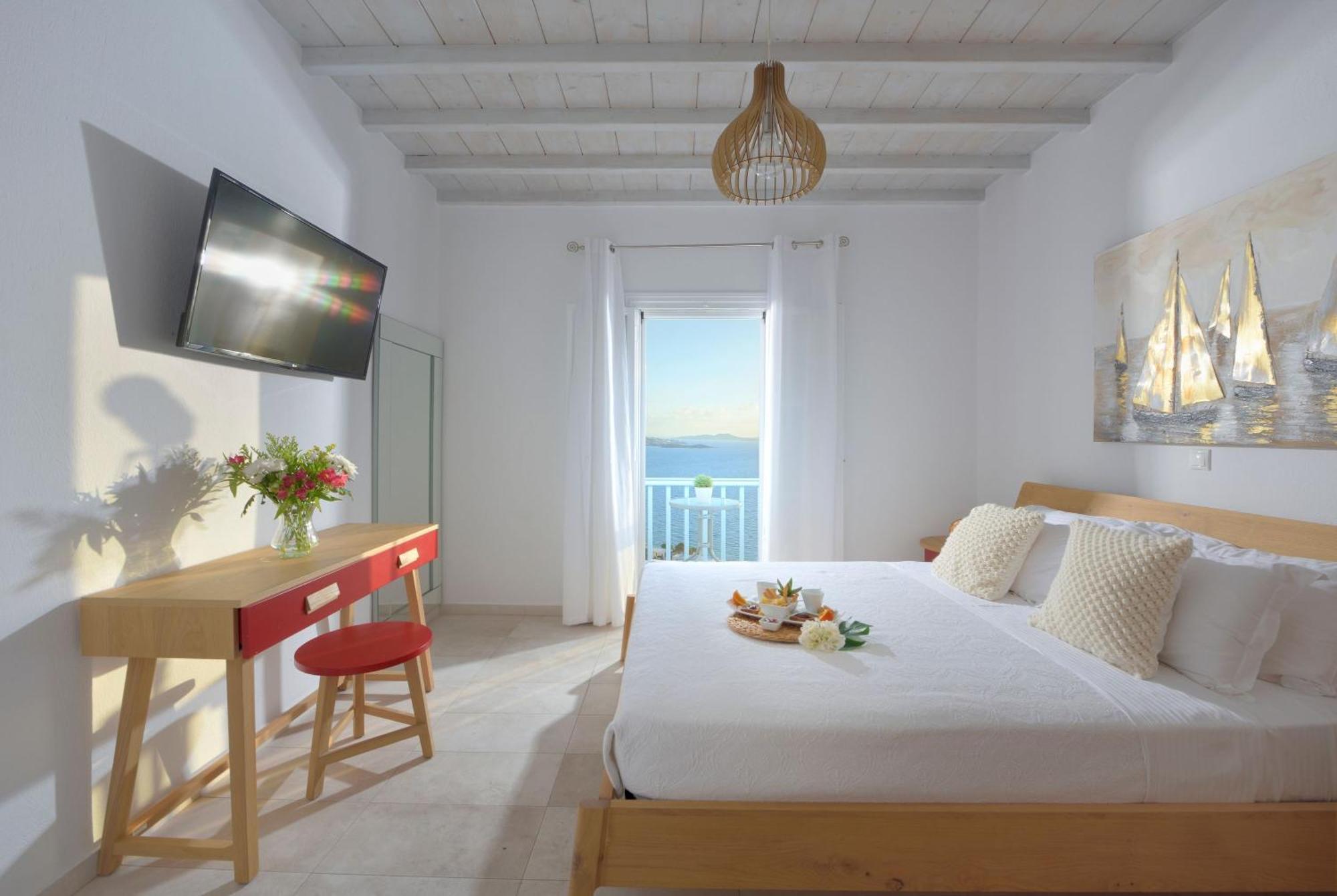 Amelie Mykonos *